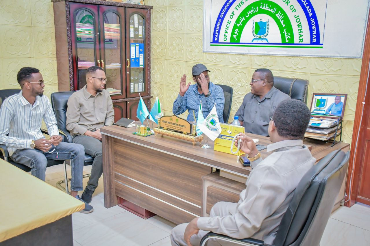 Wafdi ka socdo GMDQS oo  Kulan La Qaatay Gudoomiyaha Degmada Jowhar iyo Wasiirka Waxbarashada Hirshabelle